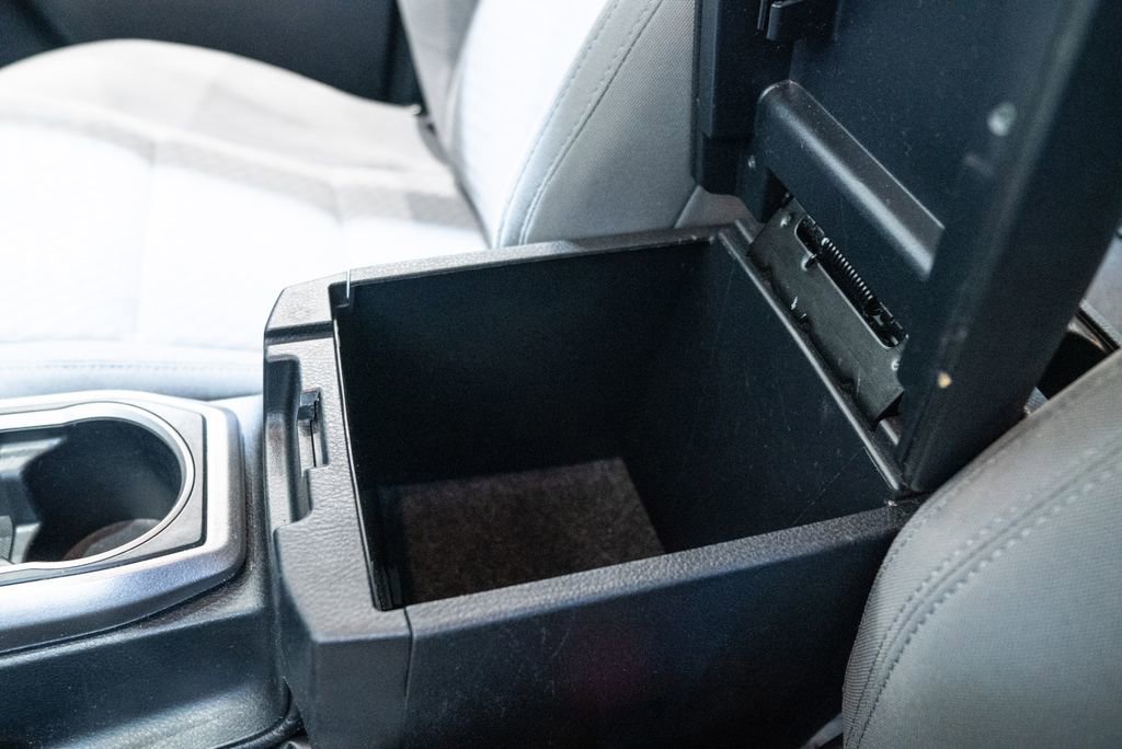 Used 2020 Toyota Tacoma SR5 w/ Blackout Package image 31