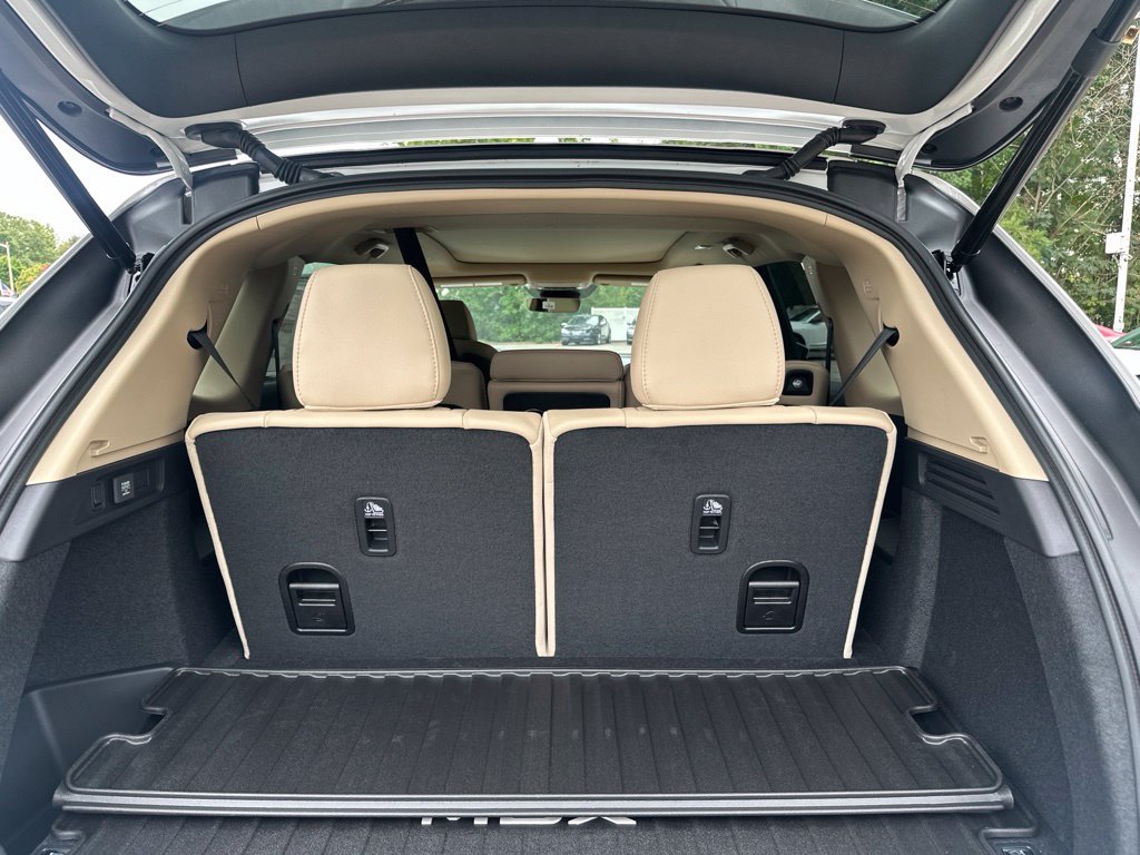 New 2026 Acura MDX SH-AWD image 15
