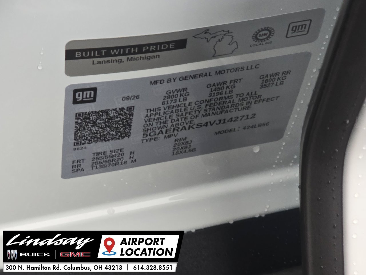 New 2027 Buick Enclave Preferred w/ LPO, Floor Liner Package FWD image 35