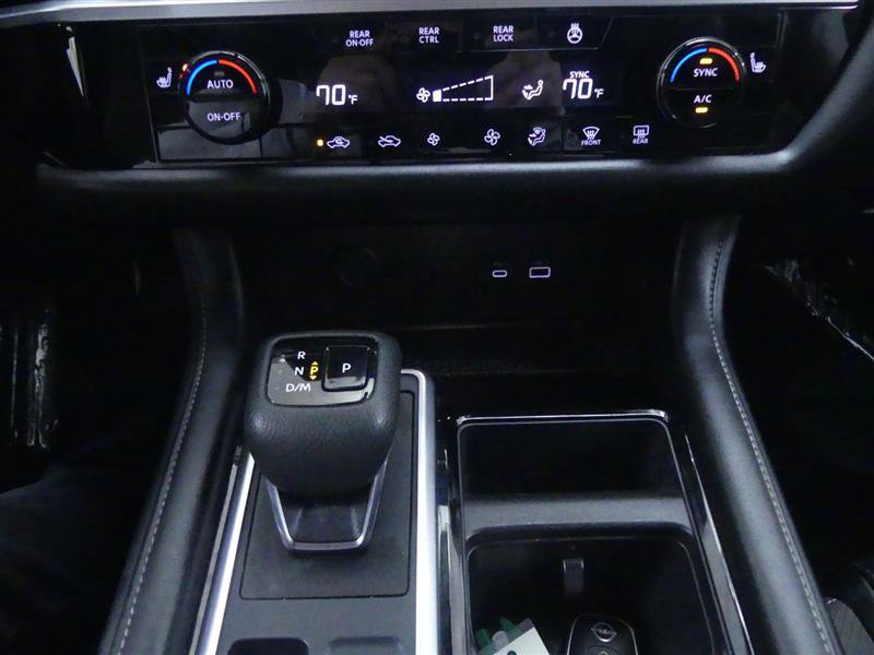 Used 2023 Nissan Pathfinder SL w/ SL Premium Package image 18