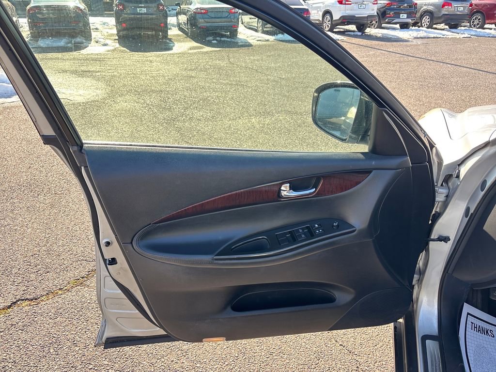 Used 2012 INFINITI EX35 Journey w/ Premium Pkg image 16