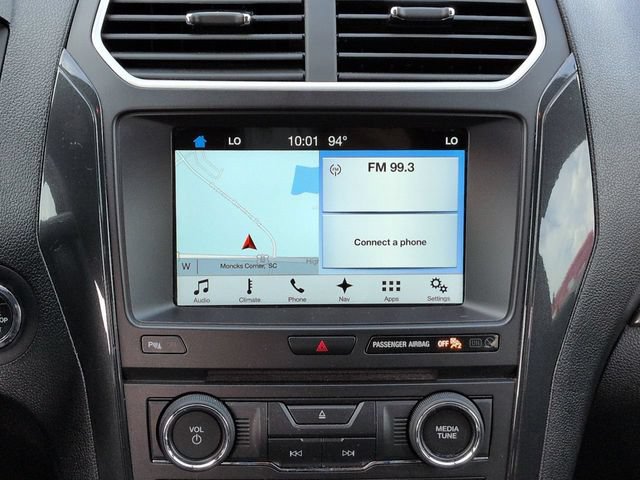 Used 2017 Ford Explorer XLT w/ Equipment Group 202A FWD image 18
