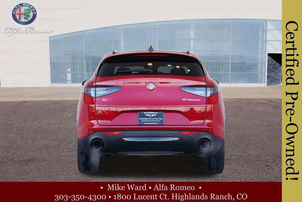 Used 2025 Alfa Romeo Stelvio Sprint image 4