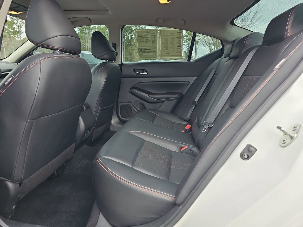 Used 2024 Nissan Altima 2.5 SR w/ SR Premium Package image 17