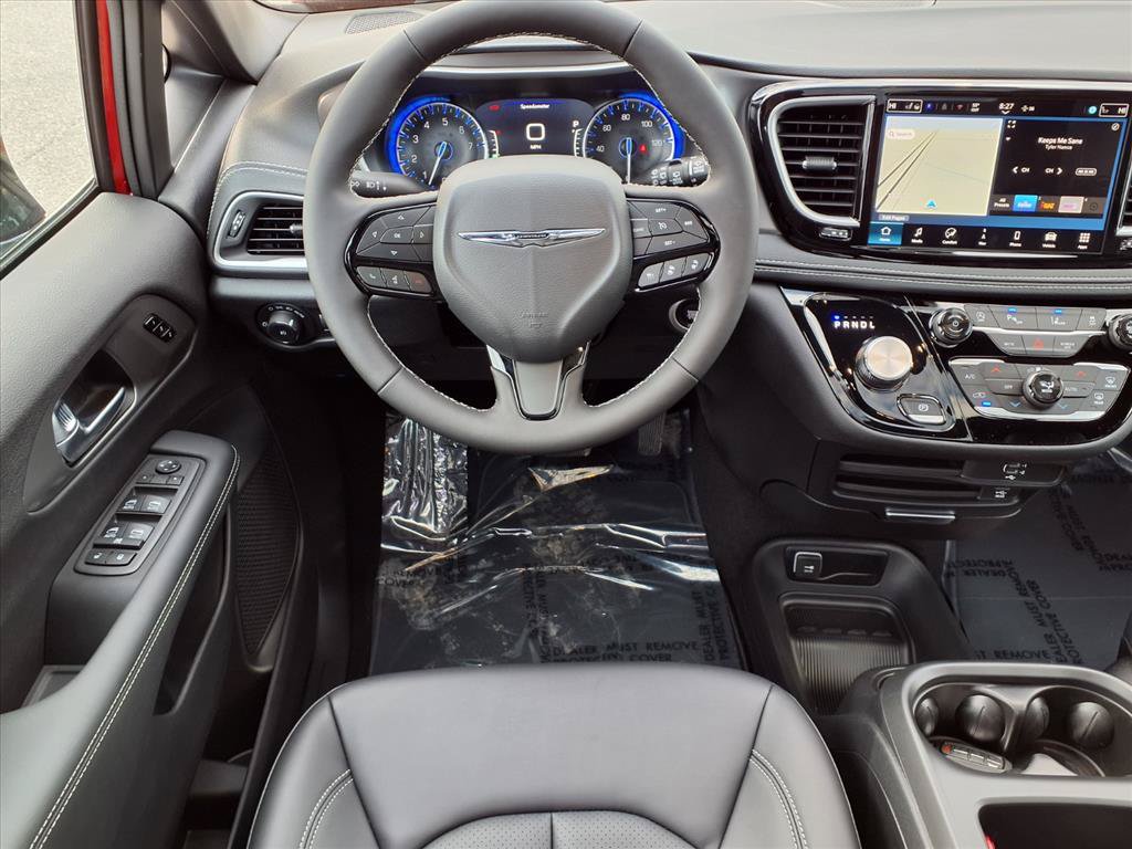New 2026 Chrysler Pacifica Select FWD image 3