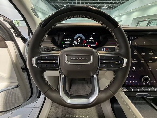 Used 2024 GMC Acadia Denali w/ Super Cruise Package FWD image 17