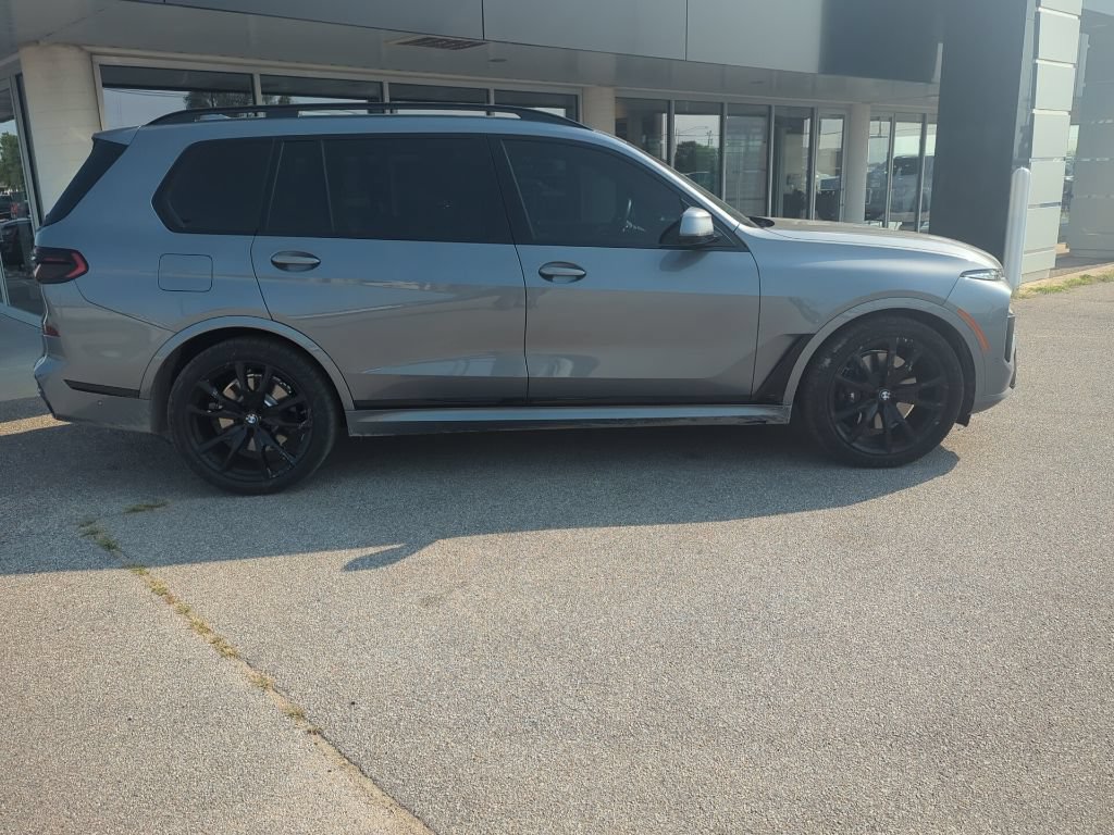 Used 2026 BMW X7 xDrive40i w/ Executive Package AWD/4WD image 7