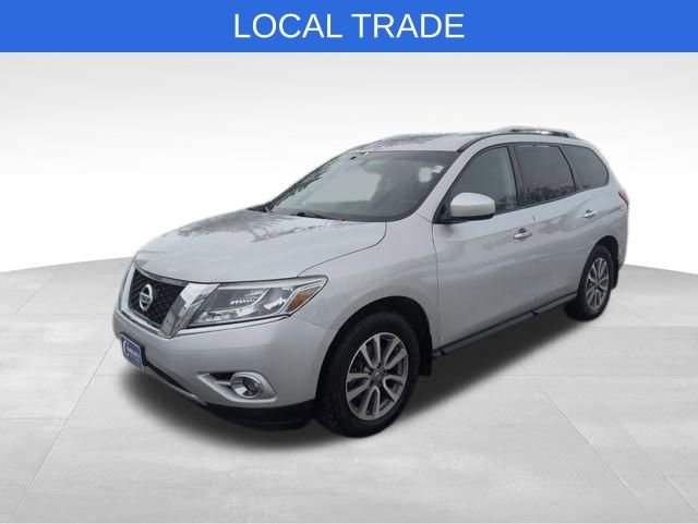 Used 2016 Nissan Pathfinder SV w/ SV Cold Weather Package image 3