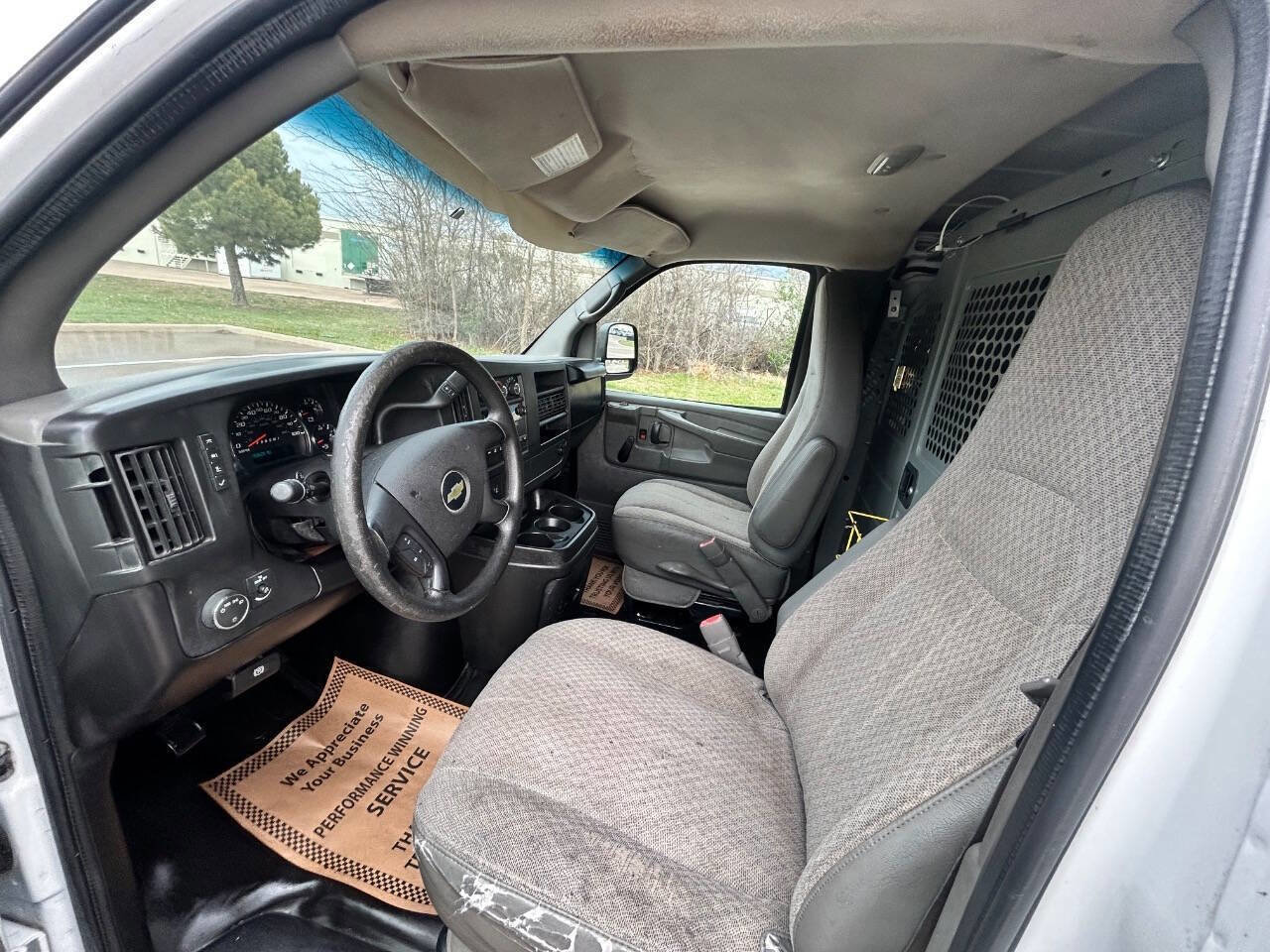 Used 2012 Chevrolet Express 2500 Extended image 9