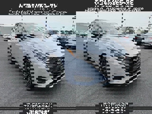 New 2025 Nissan Versa SR w/ Trunk Package