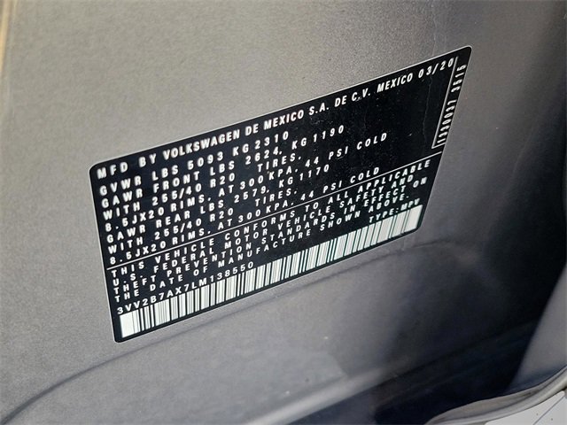 Used 2020 Volkswagen Tiguan SE R-Line image 26