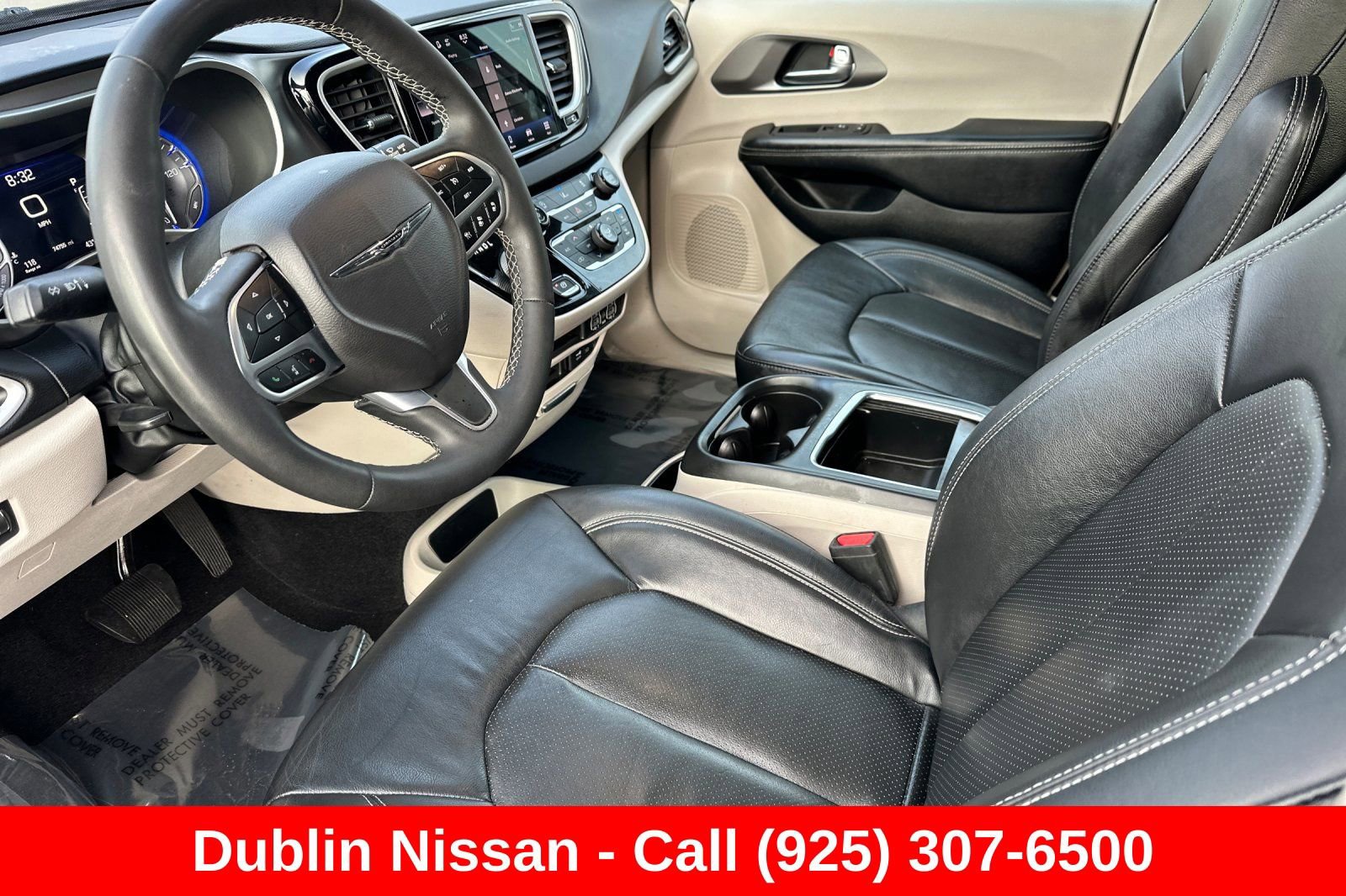 Used 2022 Chrysler Pacifica Touring-L FWD image 10