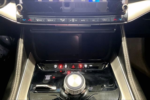 Used 2024 Jeep Wagoneer Series II image 16