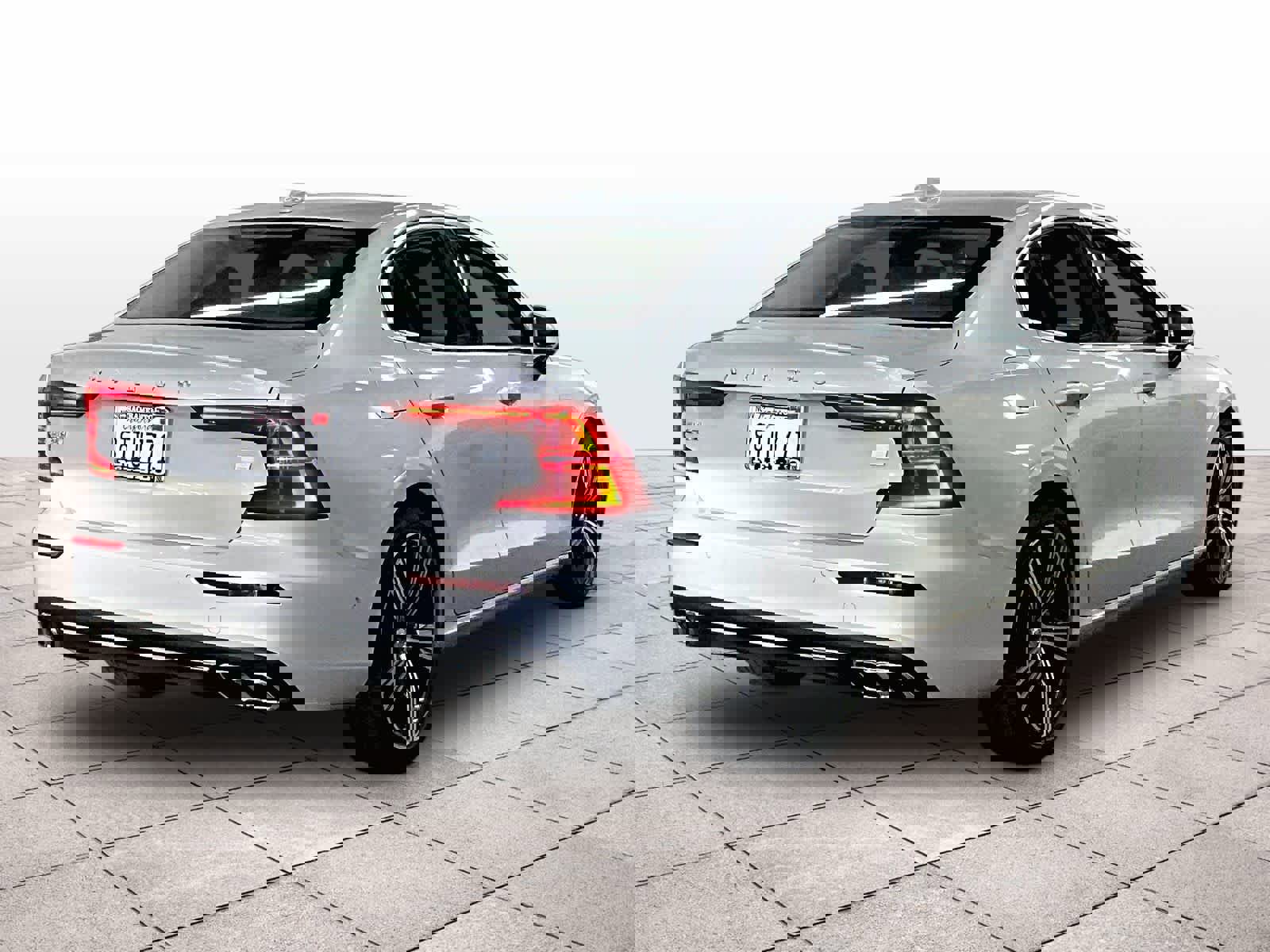 Used 2021 Volvo S60 T8 Inscription image 14