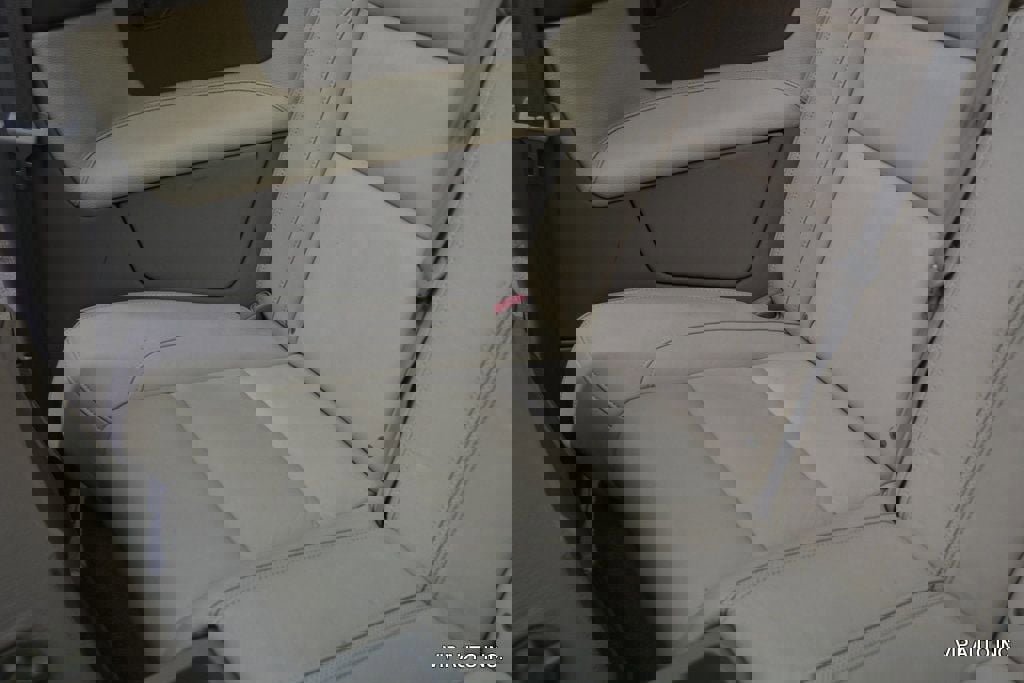 Used 2011 Volvo C70 T5 w/ Convenience Pkg FWD image 26