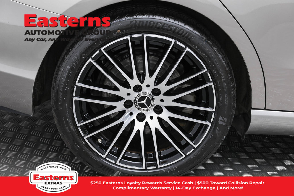 Used 2023 Mercedes-Benz C 300 4MATIC Sedan image 31