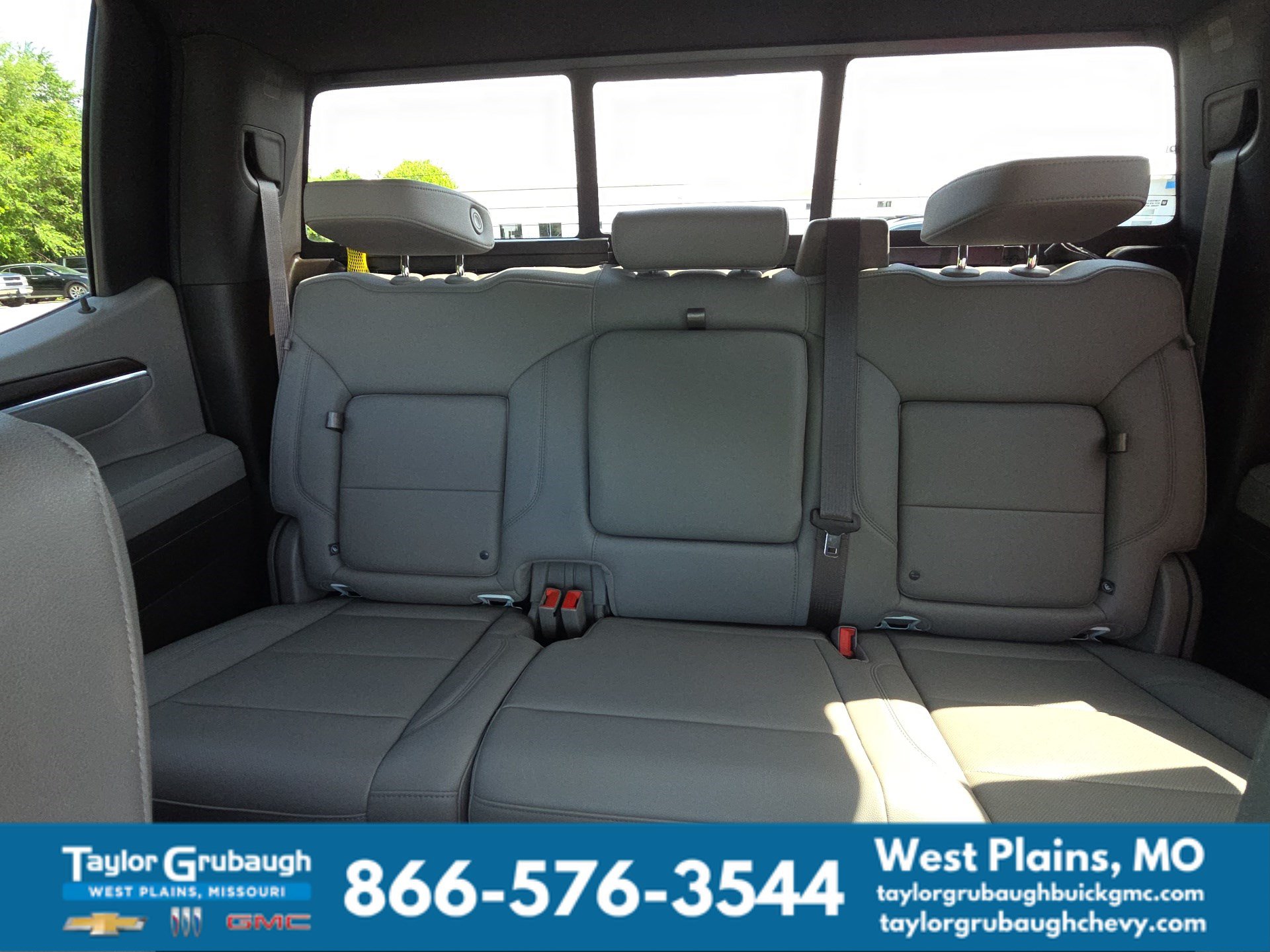 Used 2023 GMC Sierra 1500 SLT w/ SLT Premium Package AWD/4WD image 27