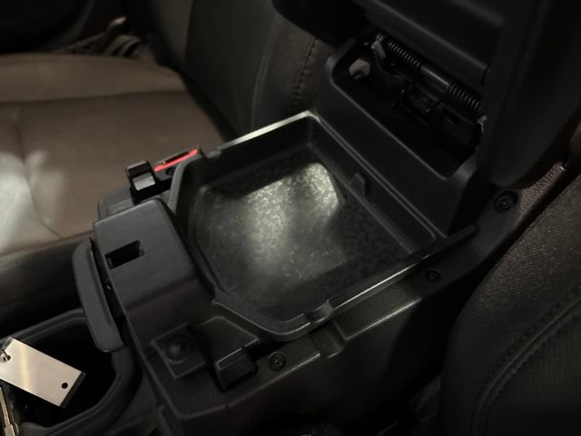 Used 2021 Jeep Wrangler Unlimited Sport AWD/4WD image 10