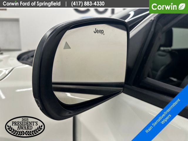 Used 2018 Jeep Compass Limited w/ Navigation Group AWD/4WD image 35
