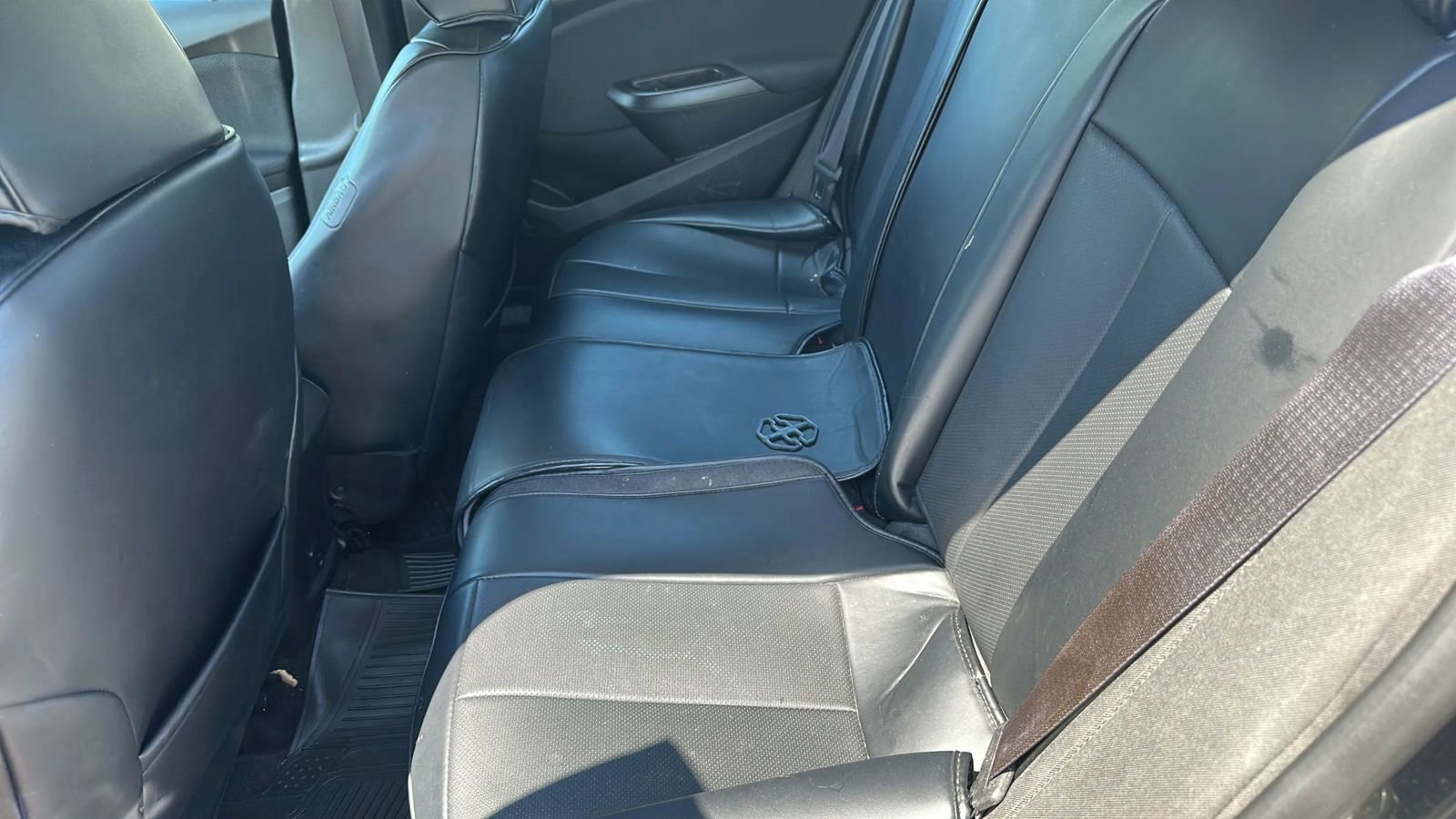 Used 2017 Chevrolet Cruze LT w/ Convenience Package FWD image 18