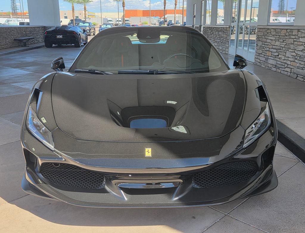 Used 2022 Ferrari F8 Tributo image 4
