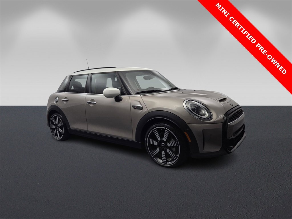 Used 2023 MINI Cooper S image 1