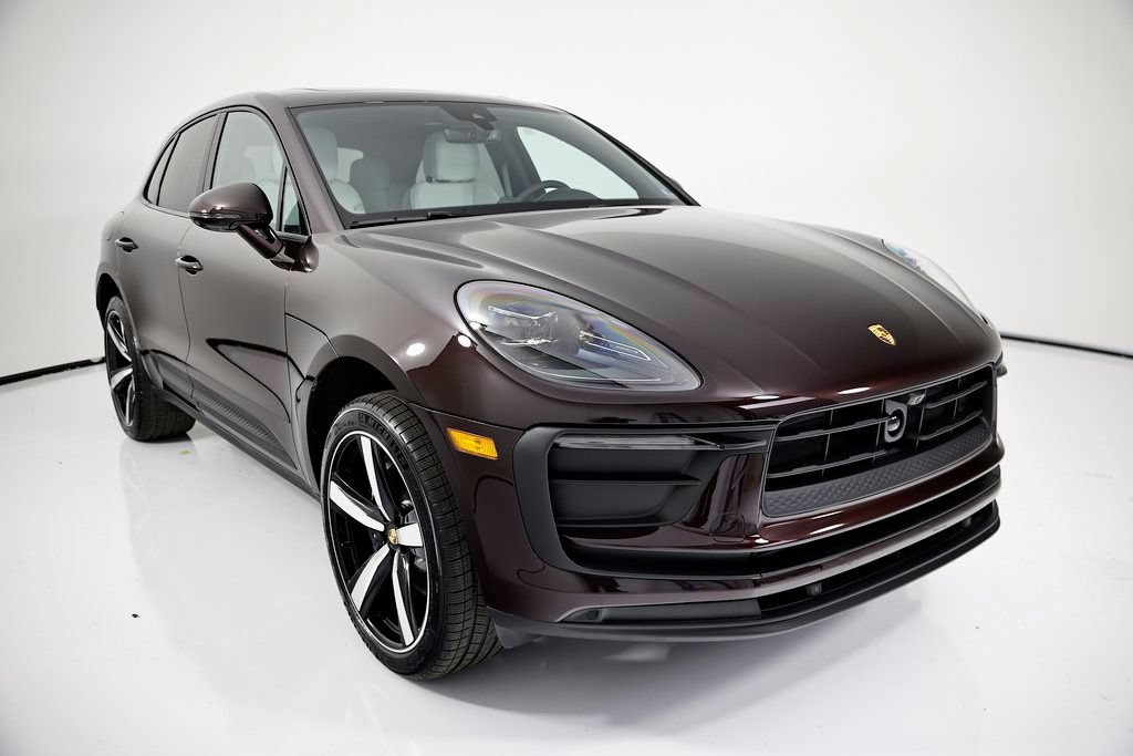New 2026 Porsche Macan AWD/4WD image 7