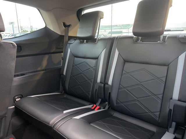 Used 2024 Volkswagen Atlas Peak Edition SEL image 22