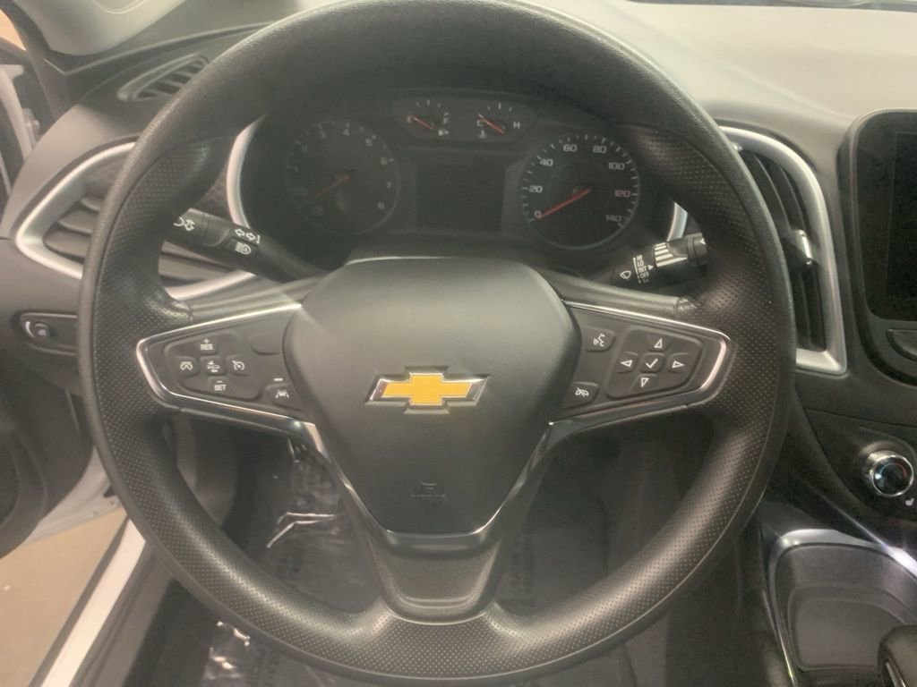 Used 2023 Chevrolet Malibu LT image 14