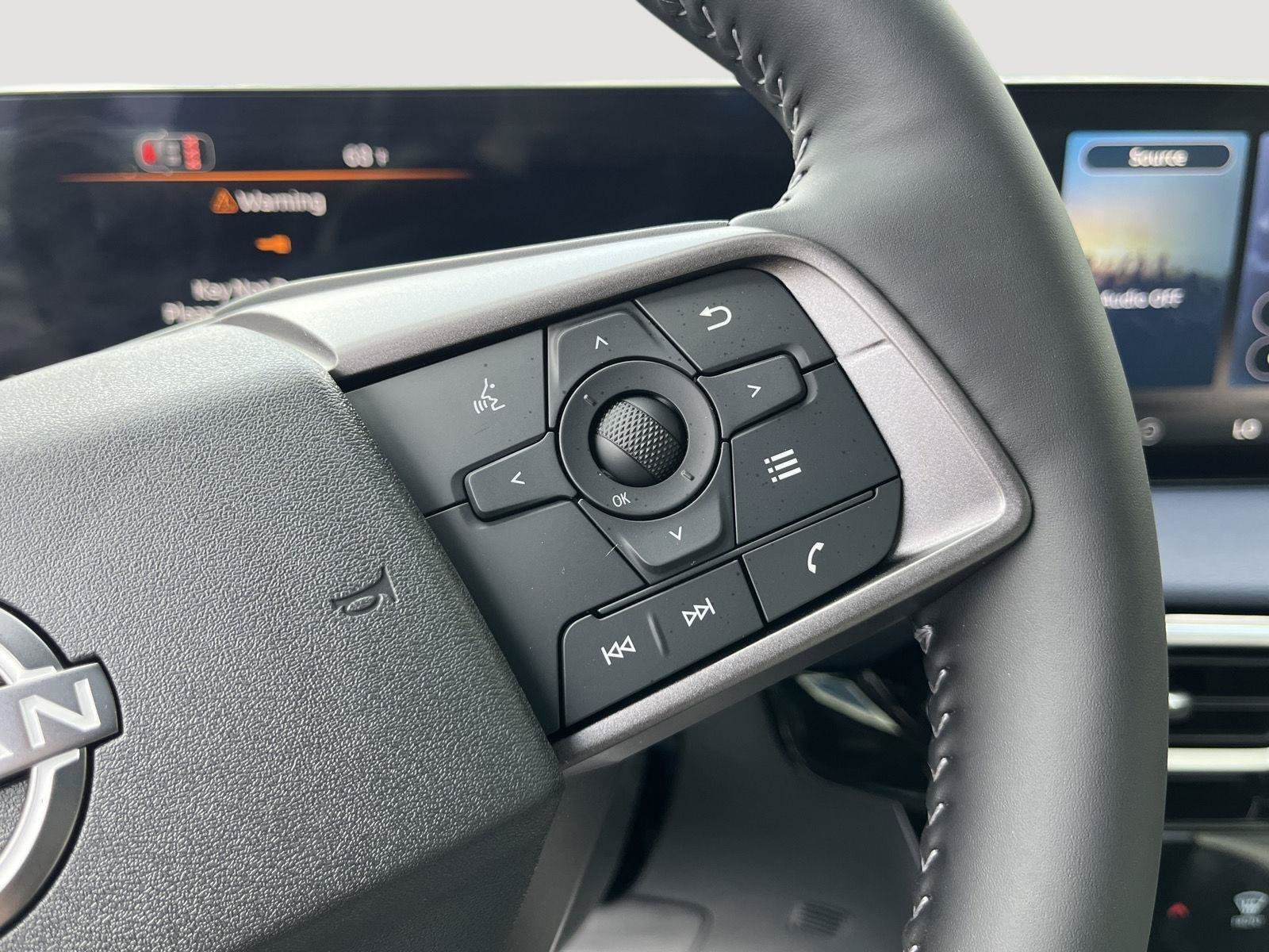 New 2026 Nissan Sentra SL w/ Floor Mat Package FWD image 31