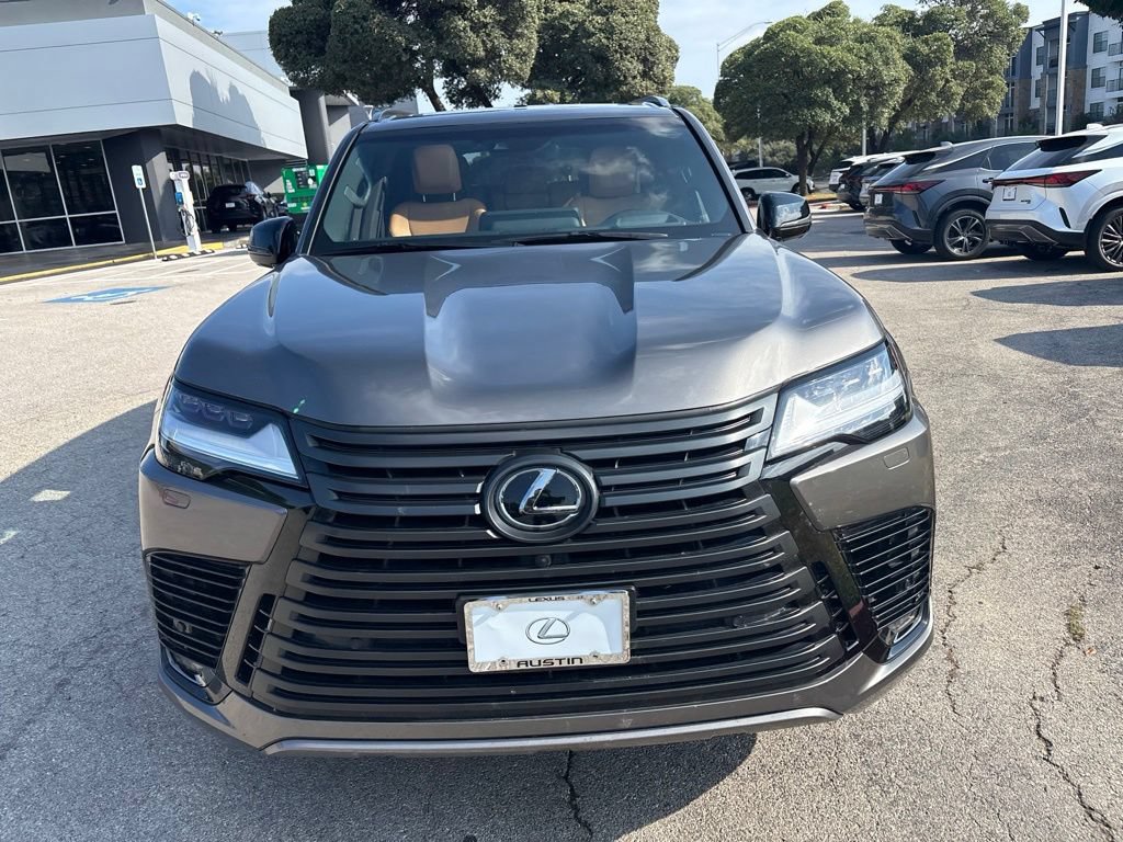 Used 2024 Lexus LX 600 4WD w/ Appearance Package image 8