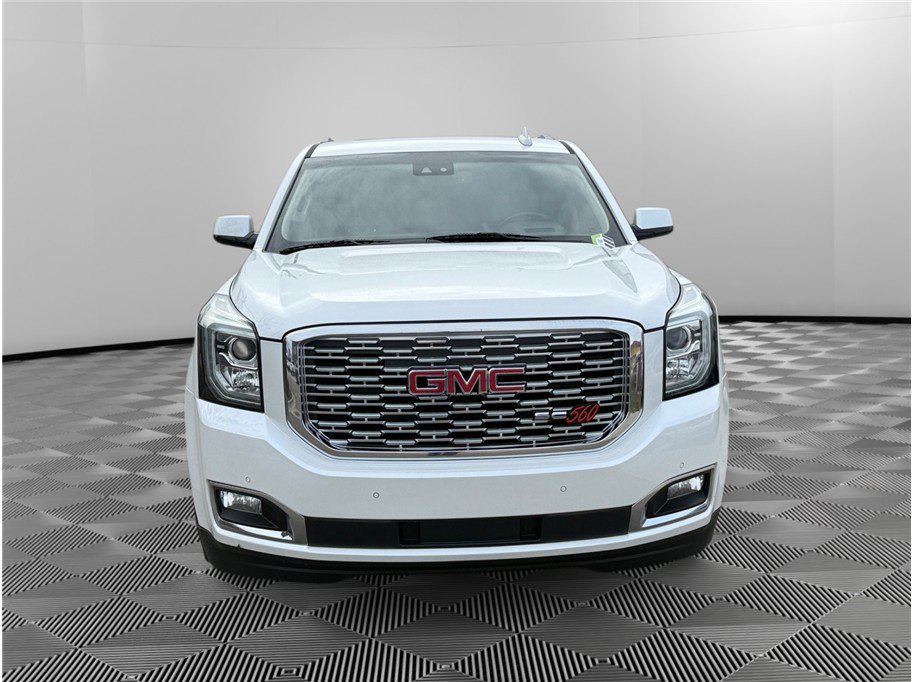 Used 2019 GMC Yukon Denali w/ Denali Ultimate Package AWD/4WD image 8