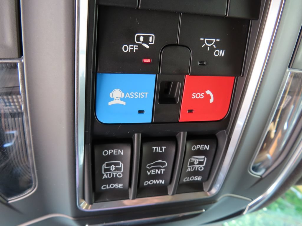 Certified 2025 Jeep Grand Cherokee Summit AWD/4WD image 15