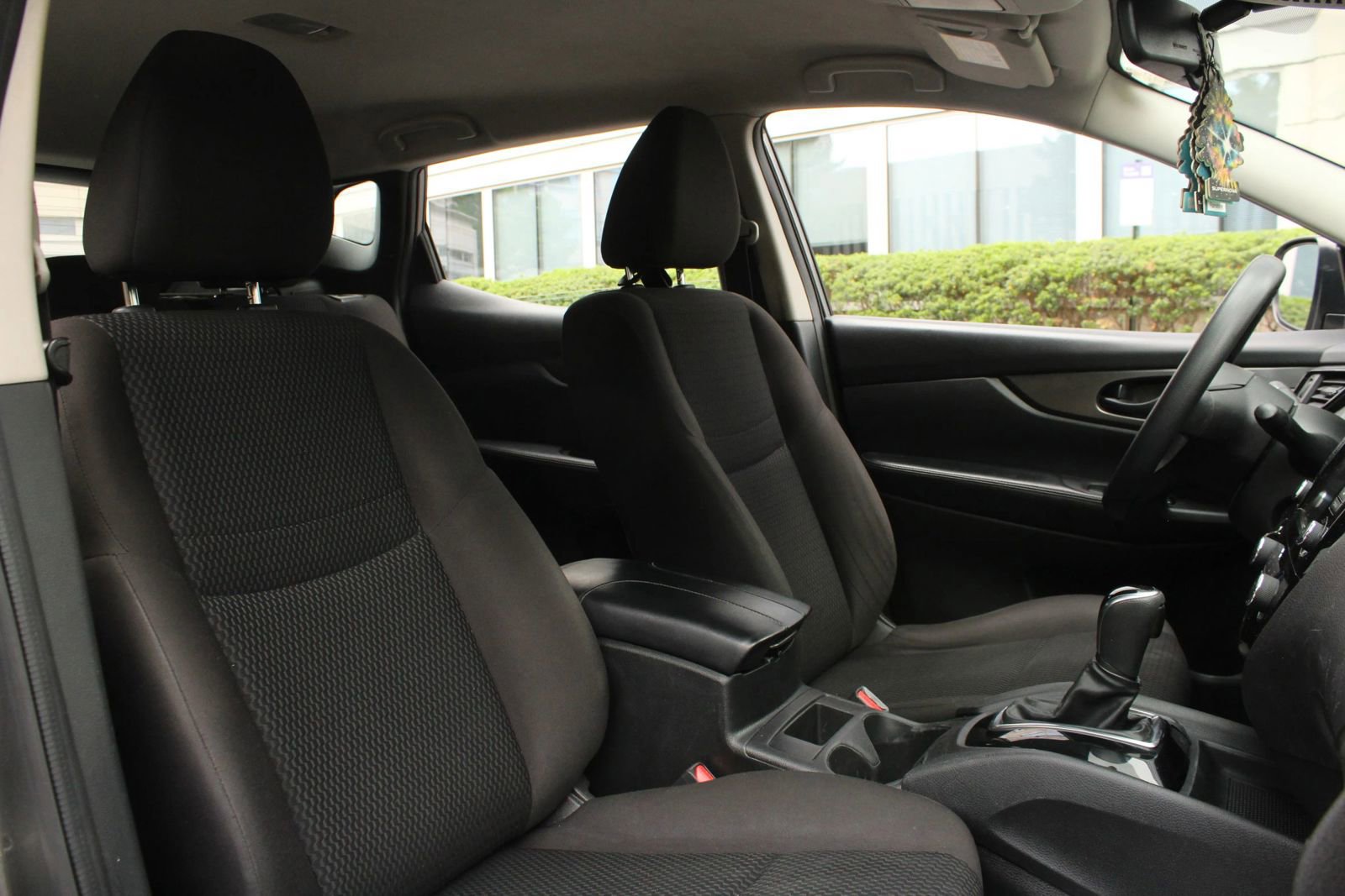 Used 2020 Nissan Rogue Sport S AWD/4WD image 29