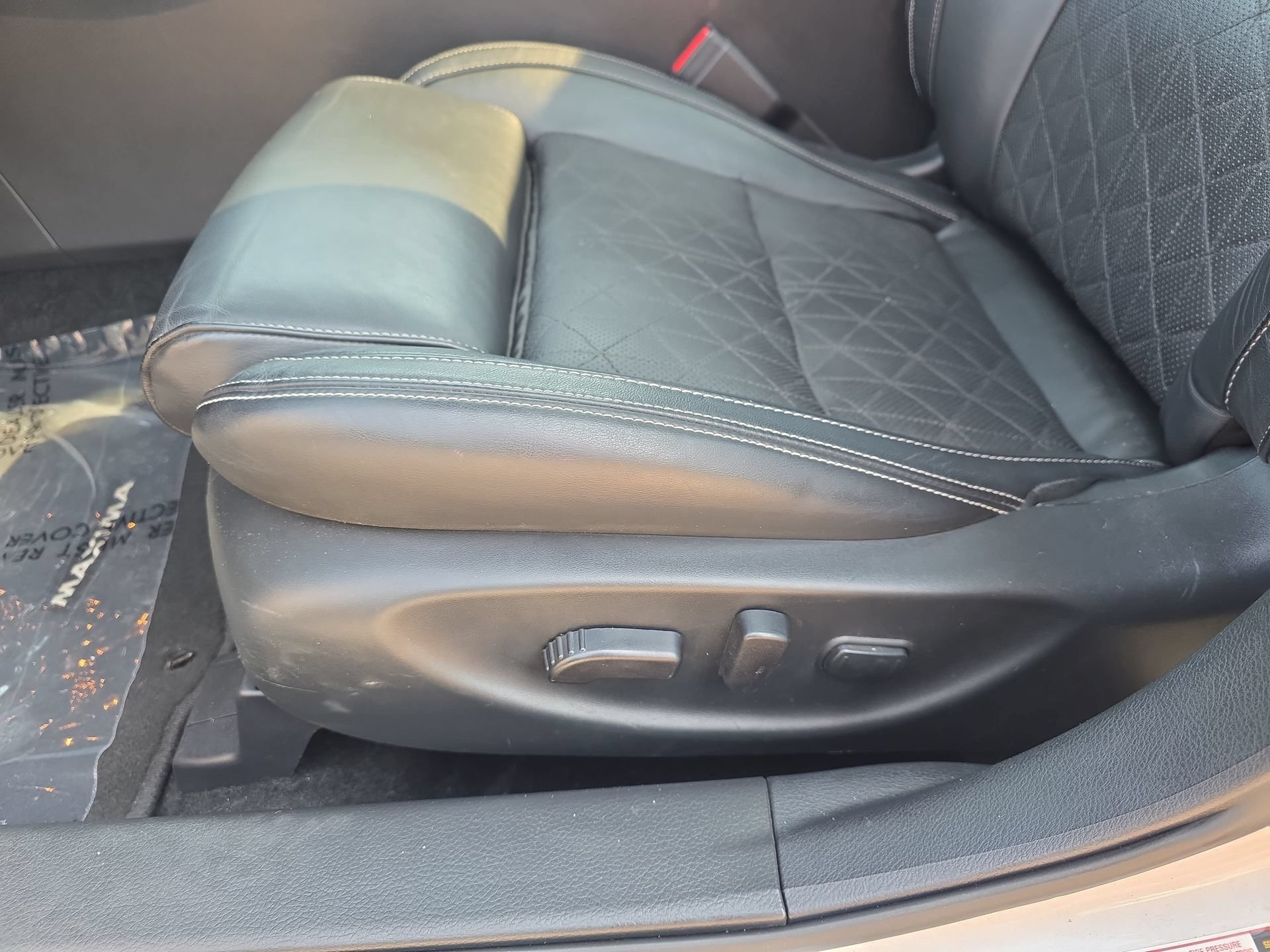 Used 2018 Nissan Maxima Platinum FWD image 27