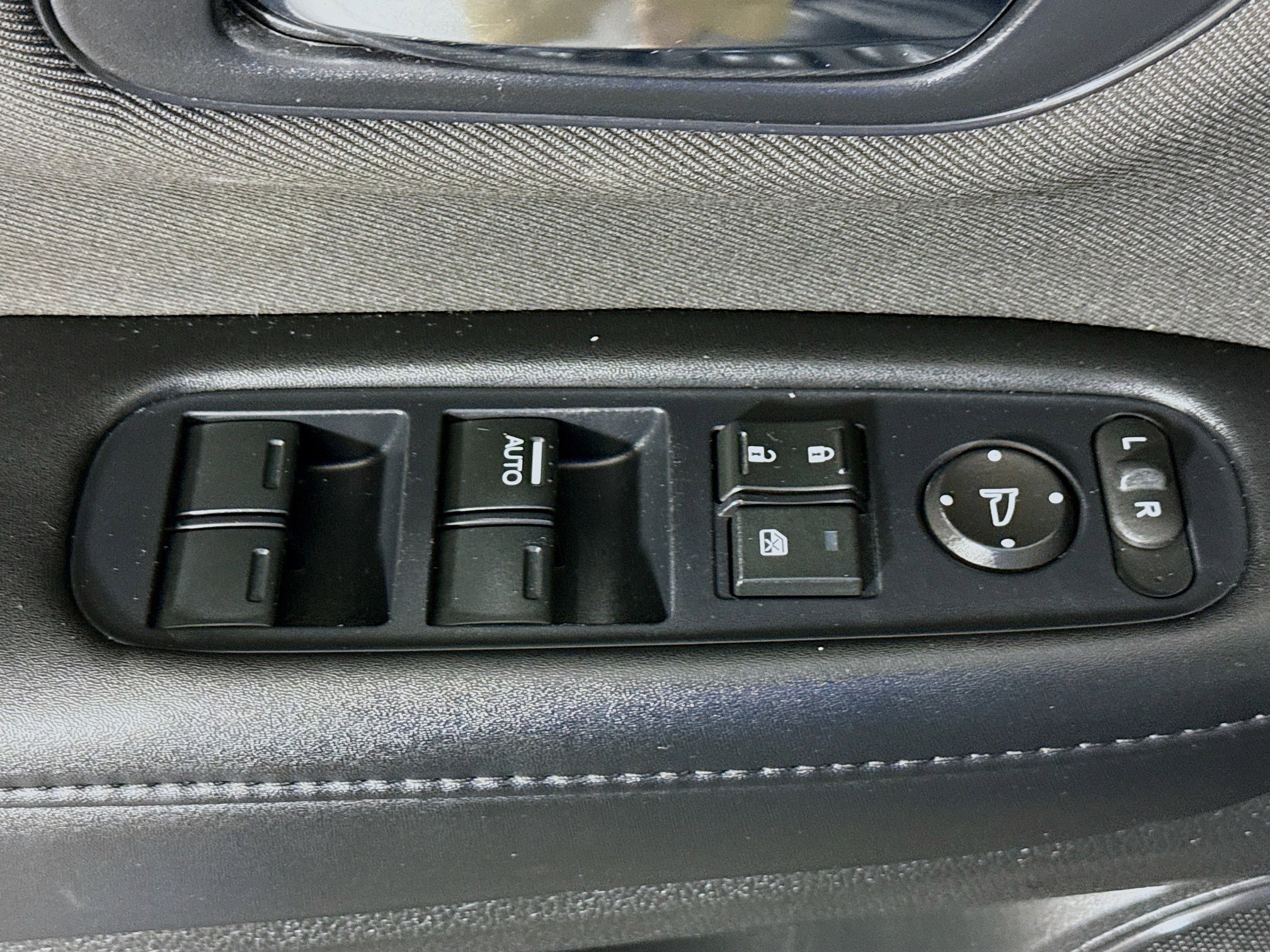 Used 2019 Honda HR-V LX image 23