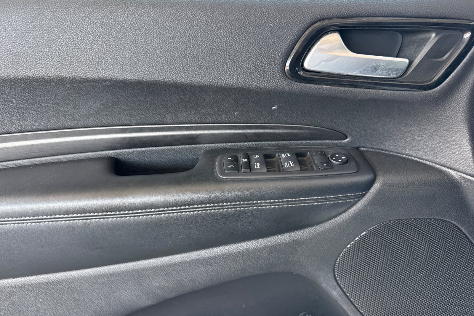 Used 2023 Dodge Durango SXT RWD image 16