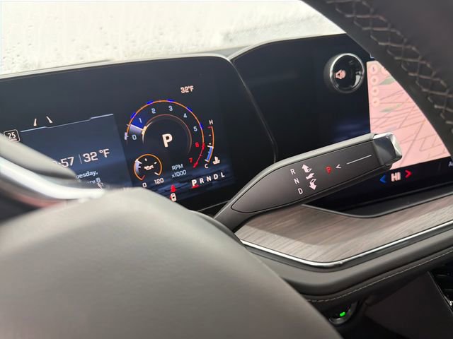 New 2026 Chevrolet Suburban LS image 26