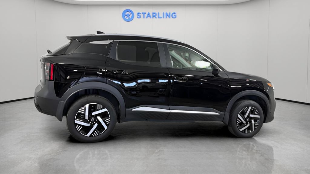 Used 2026 Nissan Kicks SV FWD image 10