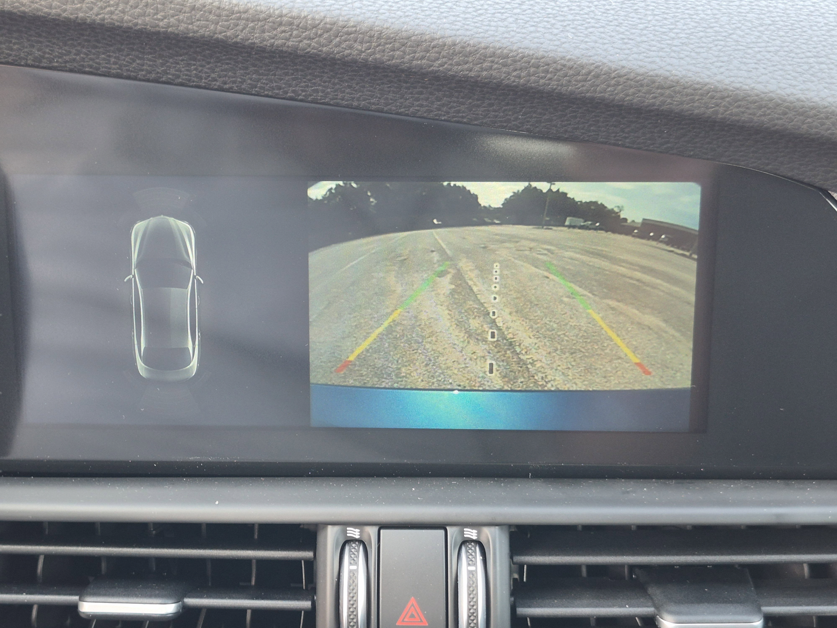 New 2026 Alfa Romeo Giulia w/ Driving Assist Package RWD image 32