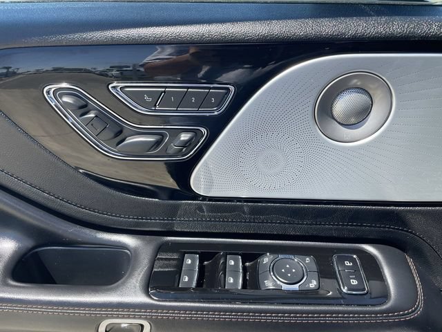 Used 2023 Lincoln Aviator Reserve w/ Equipment Group 201A AWD/4WD image 24