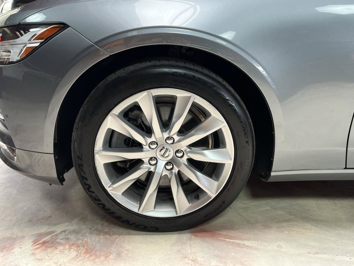 Used 2017 Volvo S90 T6 Momentum AWD/4WD image 32