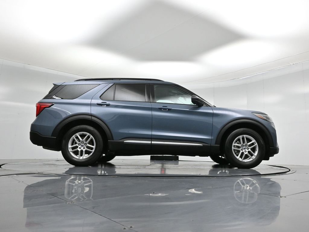 Certified 2025 Ford Explorer Active image 48