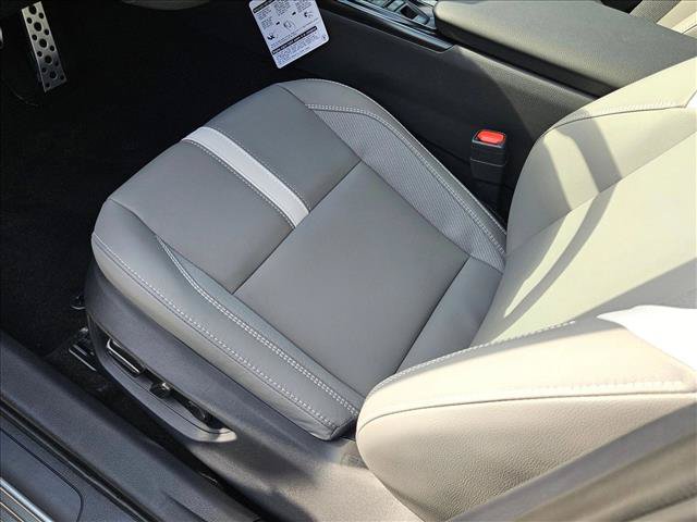 New 2026 Toyota Camry SE FWD image 4