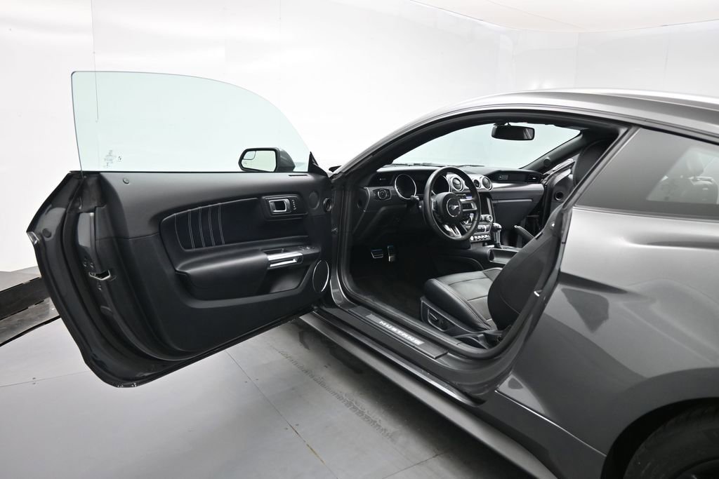 Used 2020 Ford Mustang GT Premium w/ GT Performance Package RWD image 9