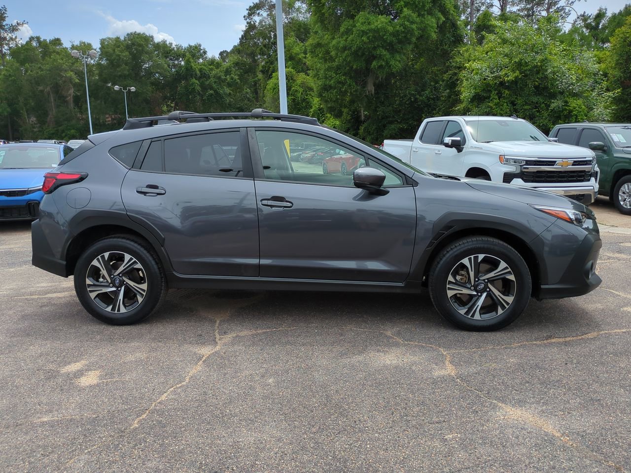 Used 2024 Subaru Crosstrek 2.0i Premium AWD/4WD image 4