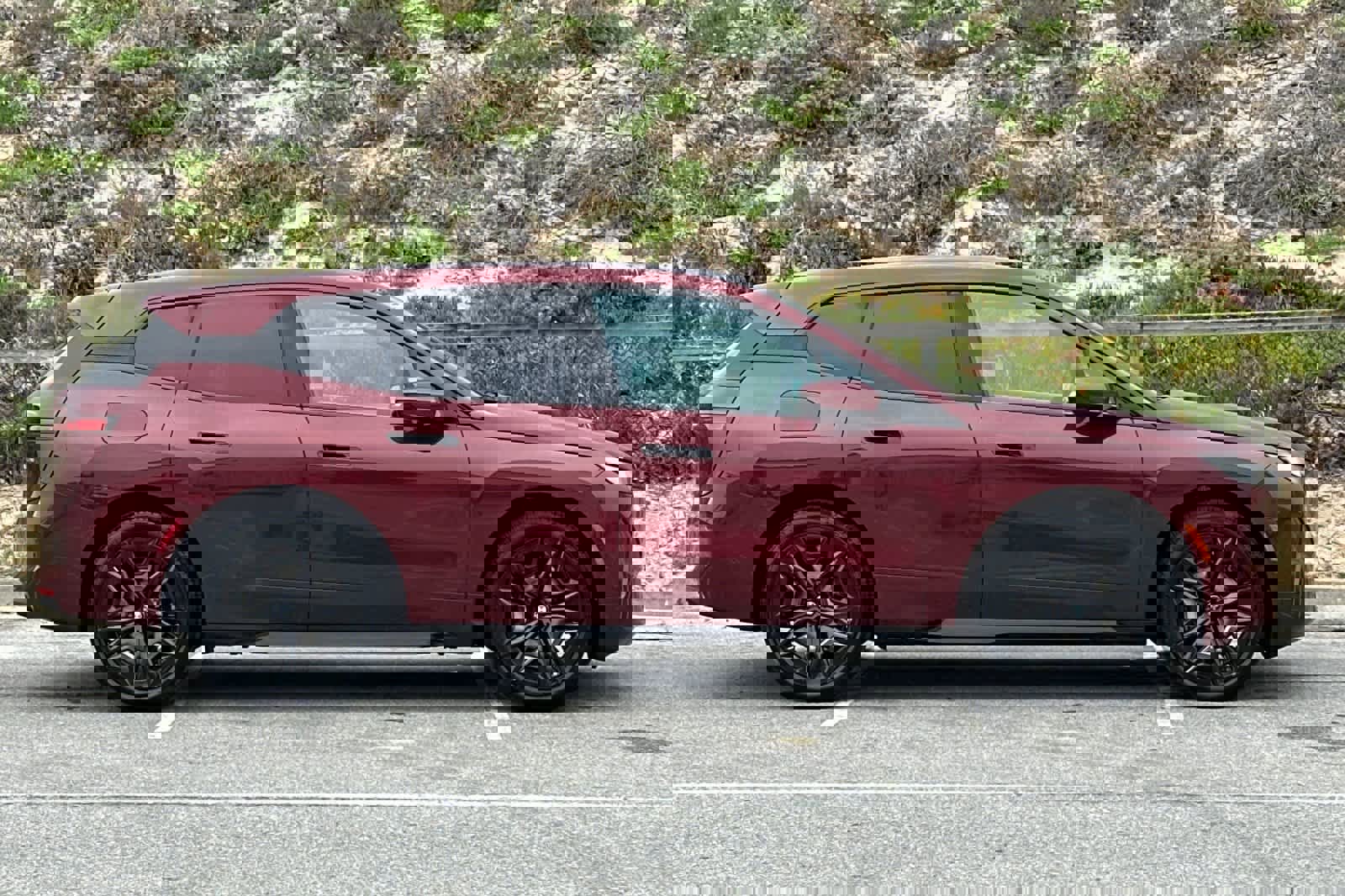 Used 2026 BMW iX xDrive45 w/ Executive Package image 6