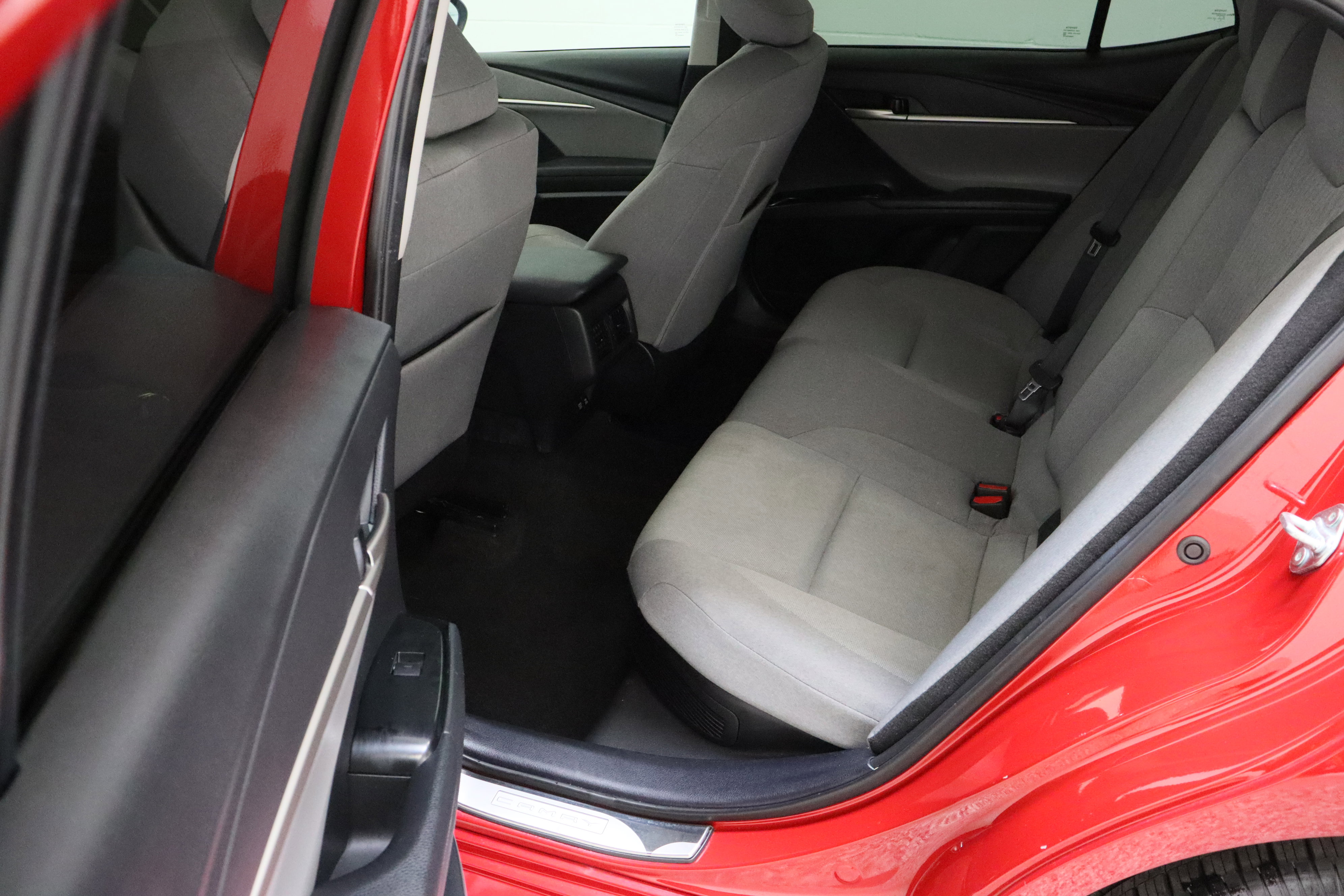 Certified 2025 Toyota Camry LE w/ Convenience Package image 27