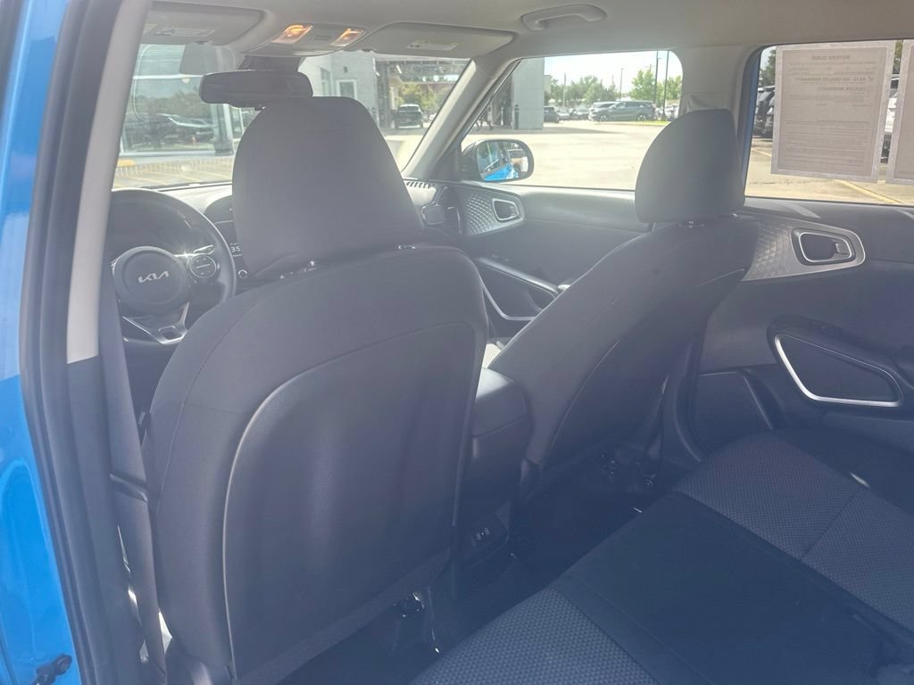 Used 2023 Kia Soul S FWD image 23