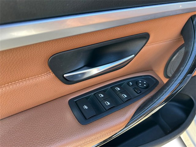 Used 2016 BMW 428i xDrive Convertible image 11